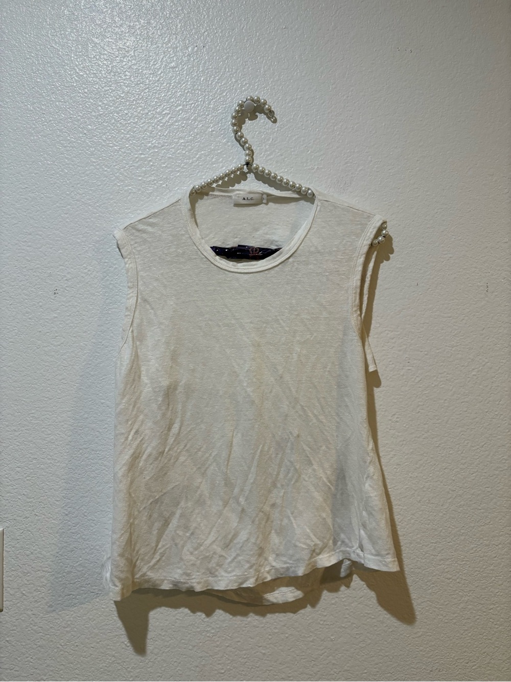 A.L.C. large 100 linen open back Classic White Crewneck Sleeveless Tank